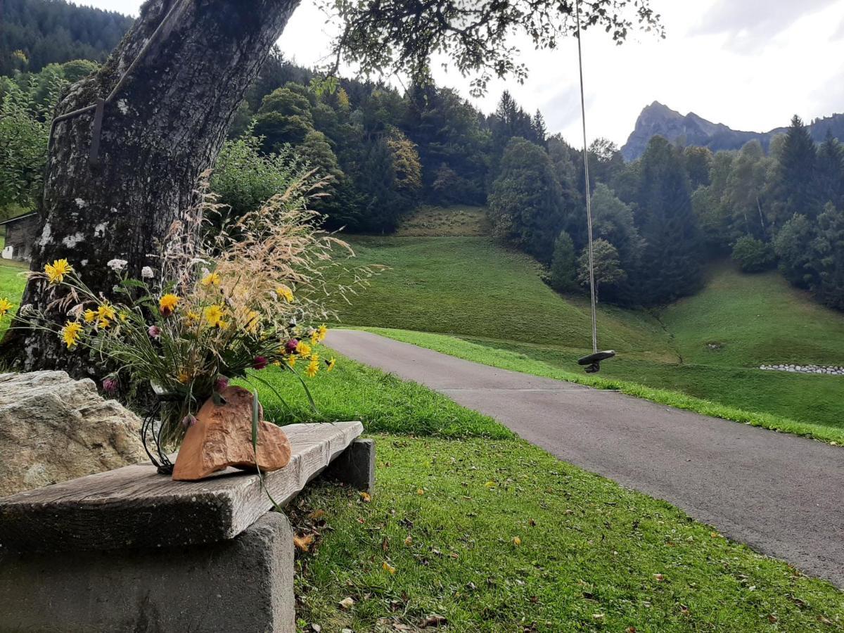 Bergmomente Montafon Ferienhaus Bitschweil Vila Tschagguns Exterior foto