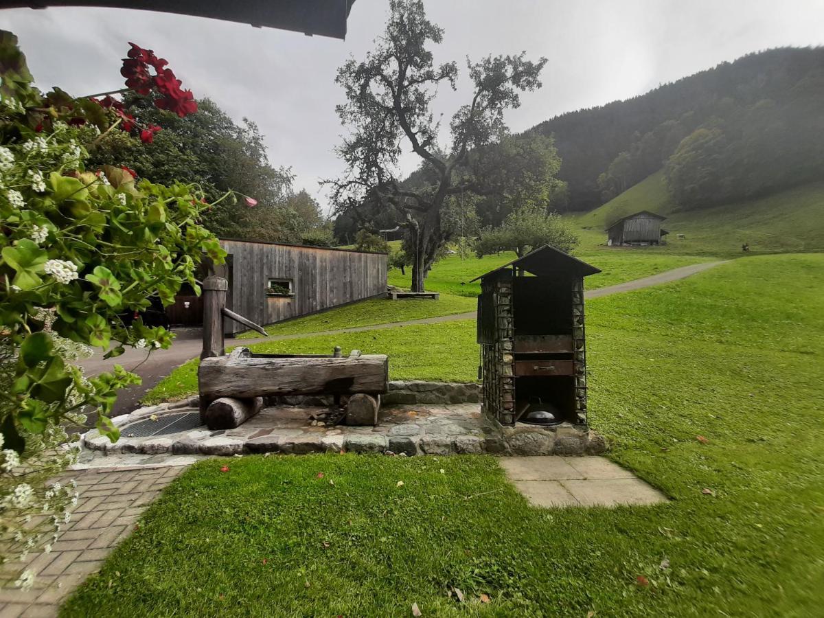 Bergmomente Montafon Ferienhaus Bitschweil Vila Tschagguns Exterior foto