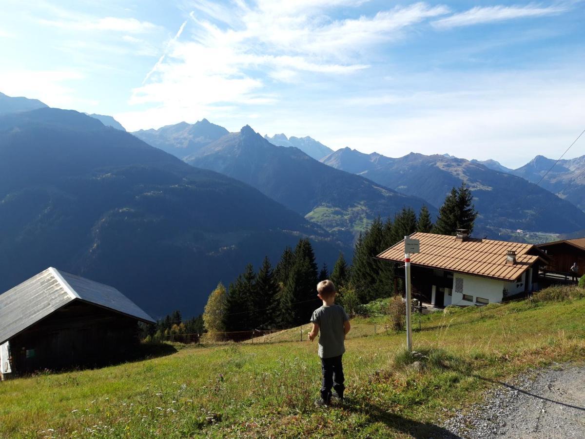 Bergmomente Montafon Ferienhaus Bitschweil Vila Tschagguns Exterior foto